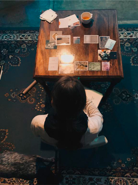 fotografías ne una mesa